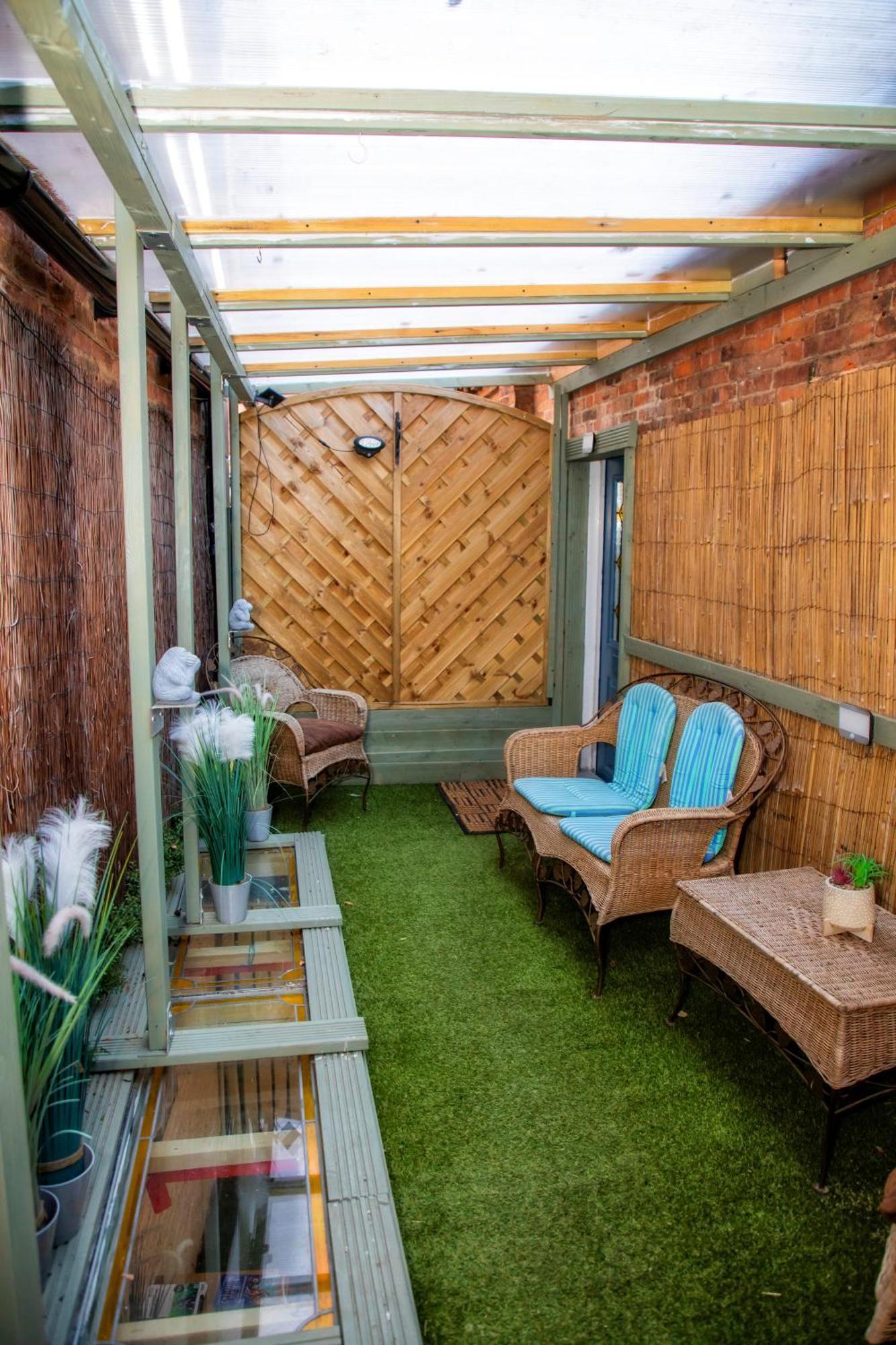 The Secret Garden Apartment Newark-on-Trent  Luaran gambar