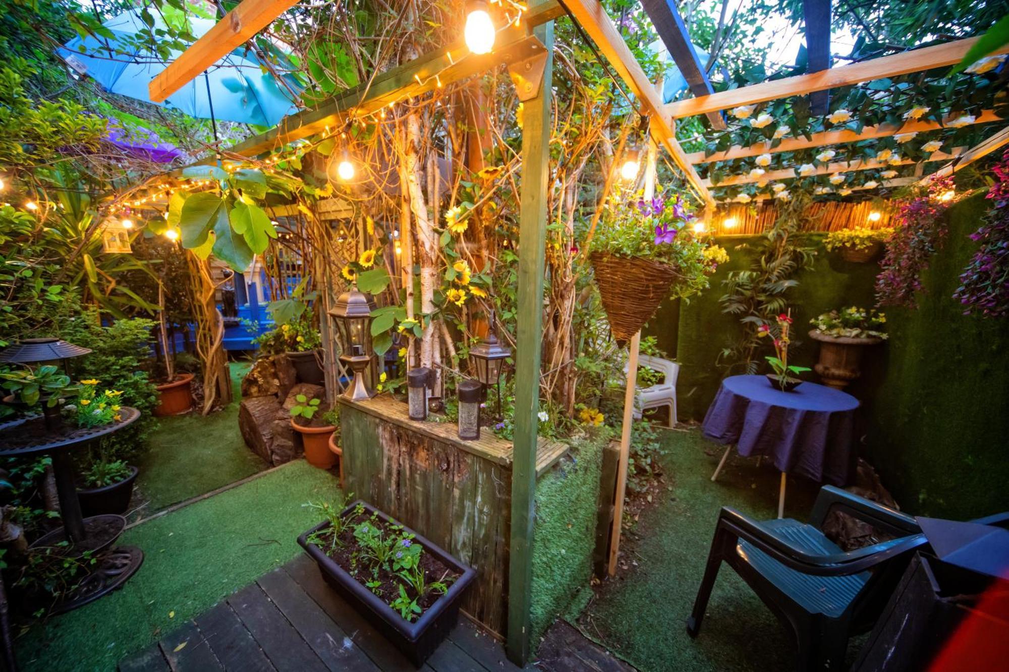 The Secret Garden Apartment Newark-on-Trent  Luaran gambar