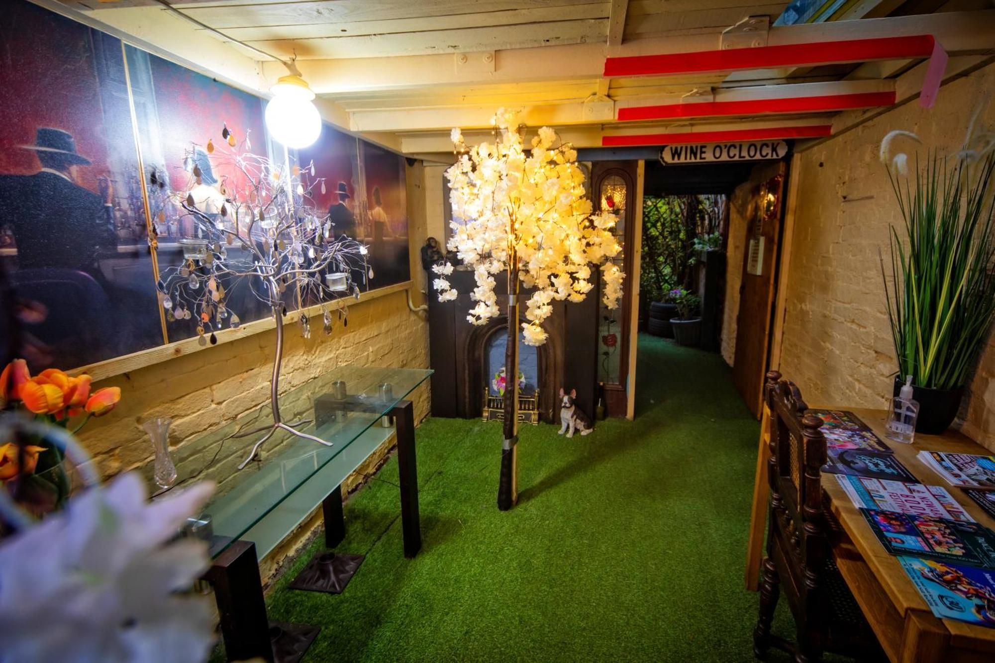 The Secret Garden Apartment Newark-on-Trent  Luaran gambar