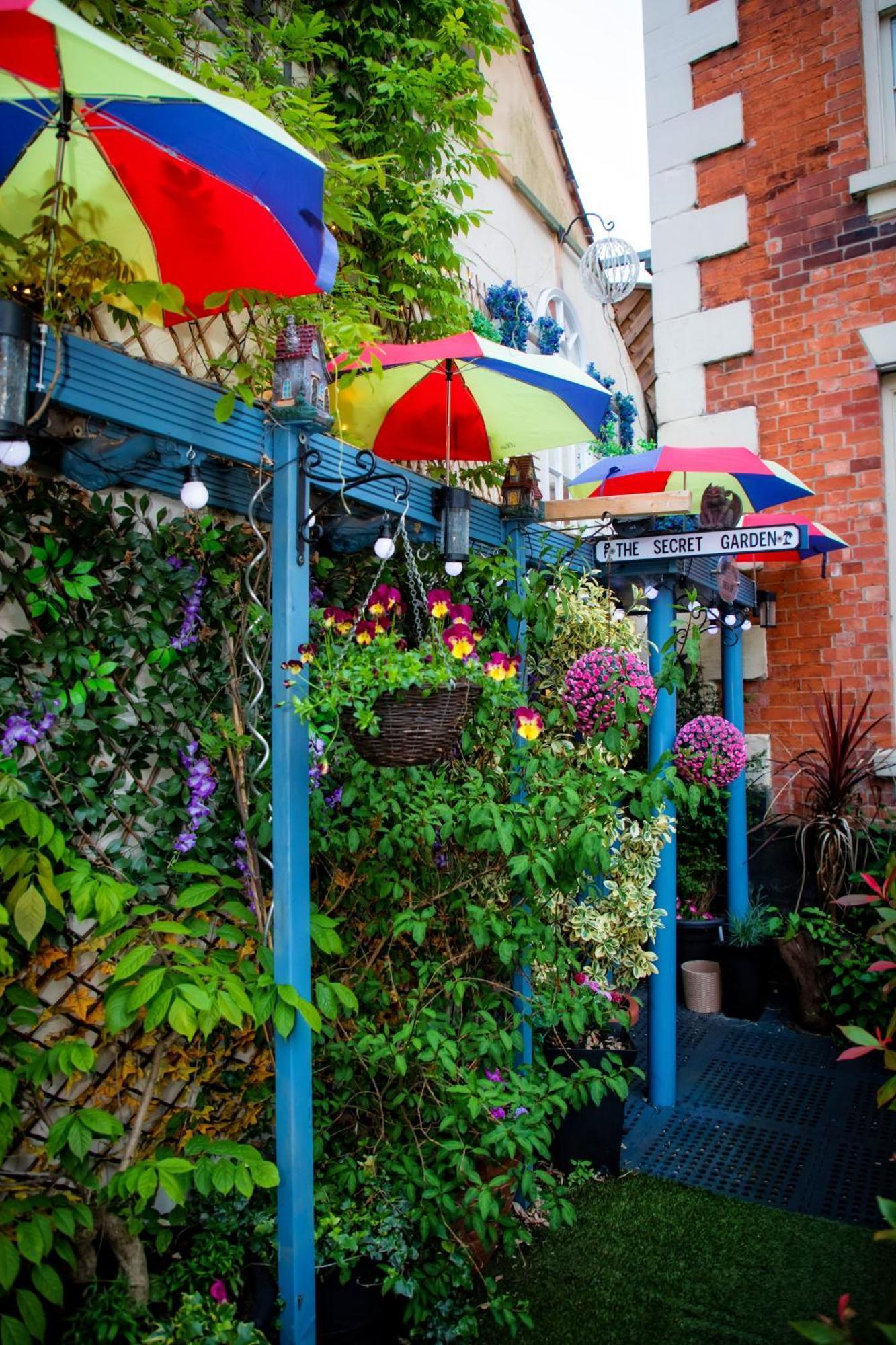 The Secret Garden Apartment Newark-on-Trent  Luaran gambar